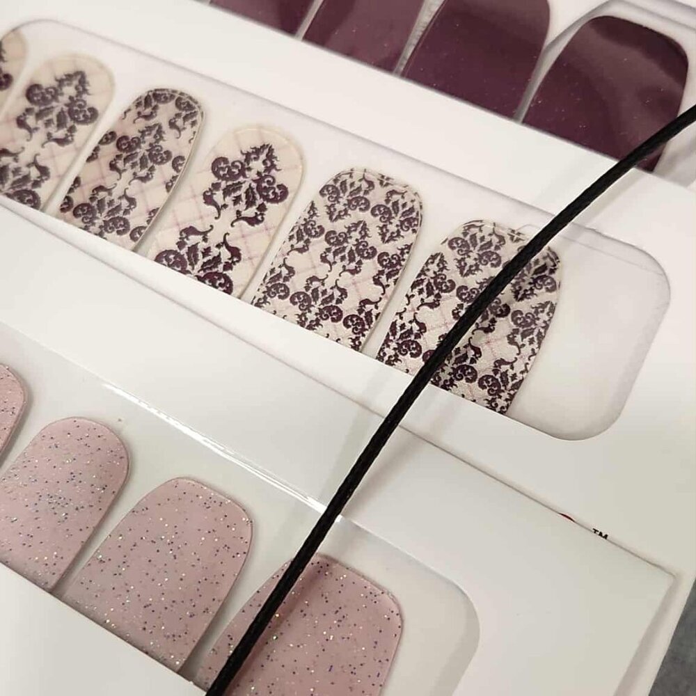 Color Street Purple Press On Nail Design - Picture 3 of 5